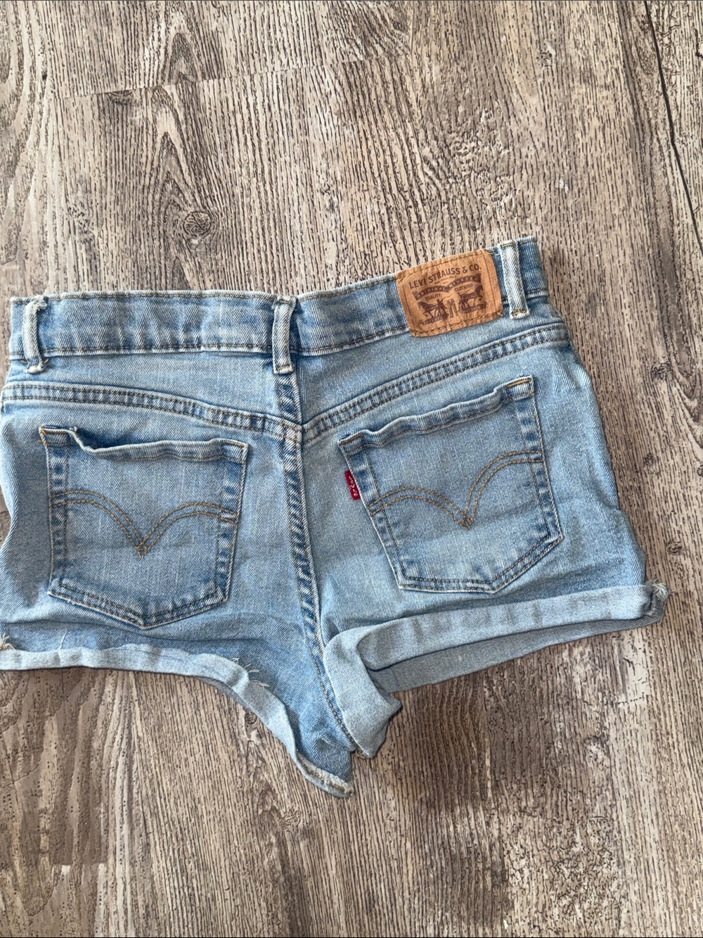 Levi's Light Wash Distressed Denim Shorts - Picture 4 of 4